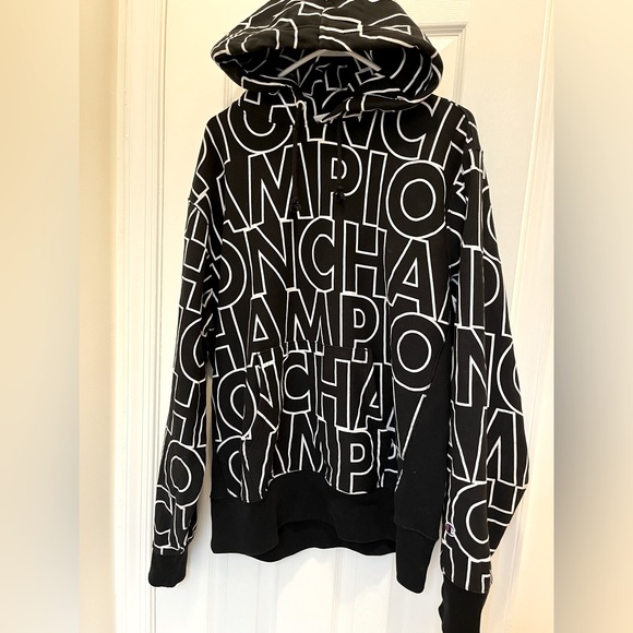 Champion Men’s Reverse Weave Hooded Sweatshirt - Picture 2 of 8